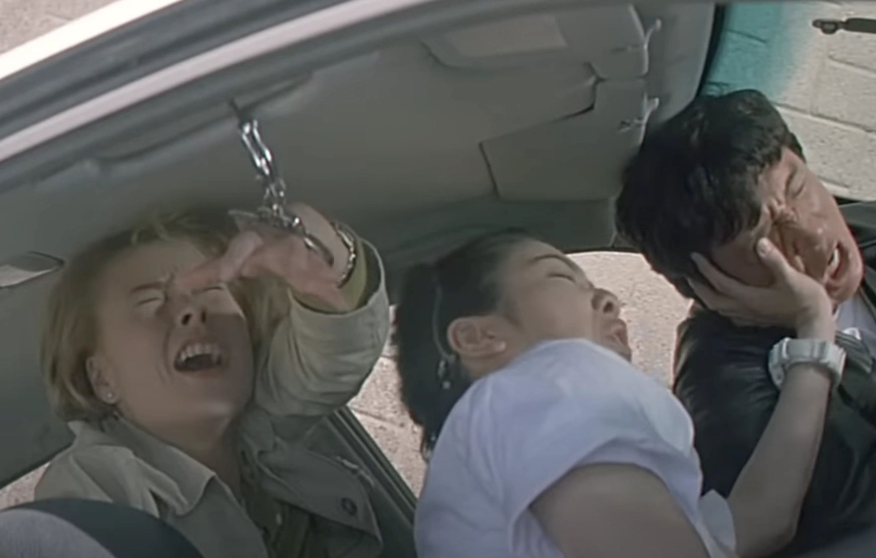 Кадр из фильма Кто я? (Who Am I?), 1998